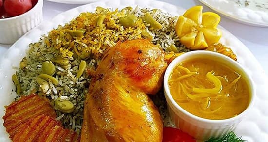 غذای ایرانی در بهترین رستوران در کرج